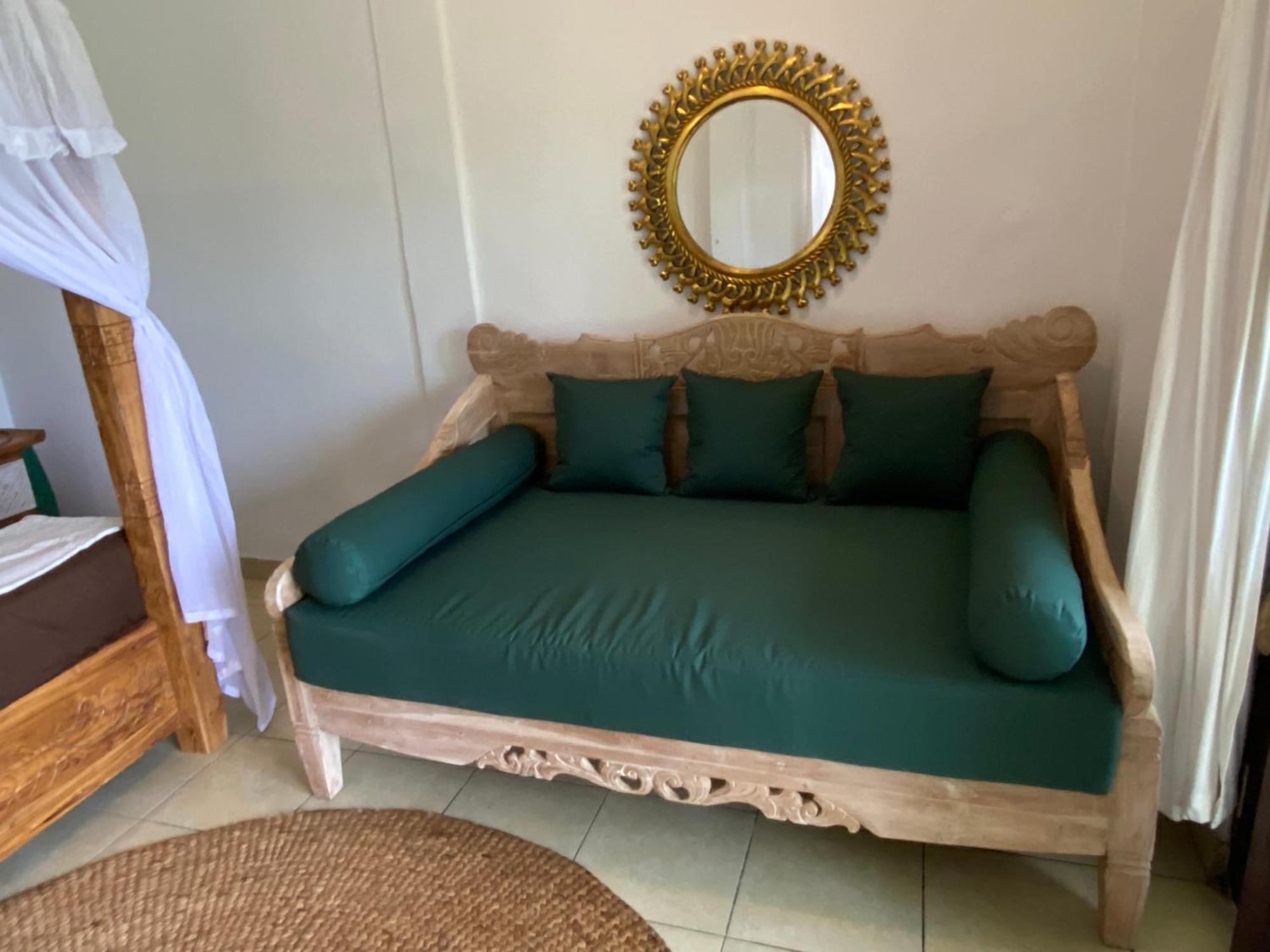 Great Mountain Views Villa Resort Selat Chambre photo