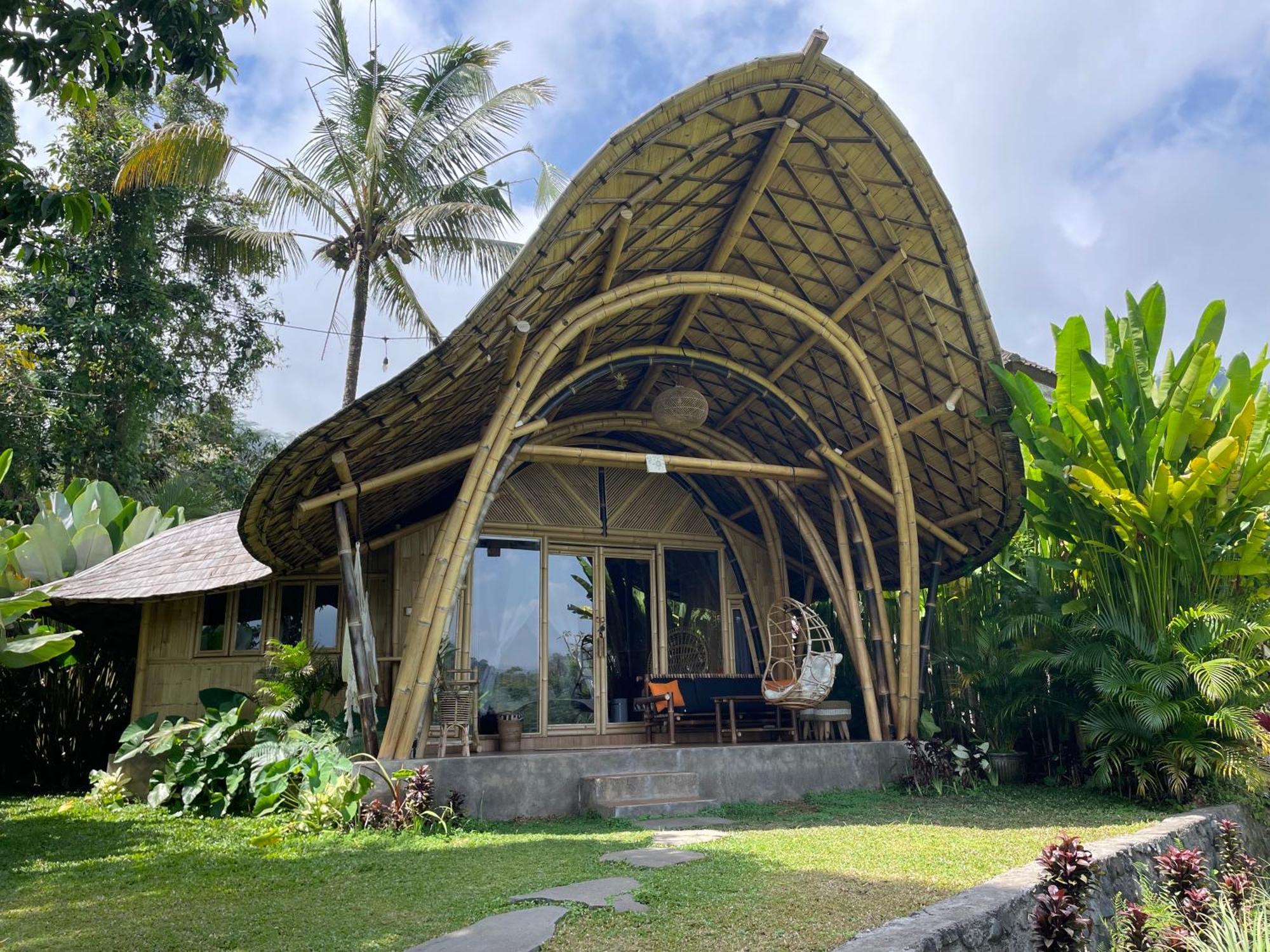 Great Mountain Views Villa Resort Selat Extérieur photo