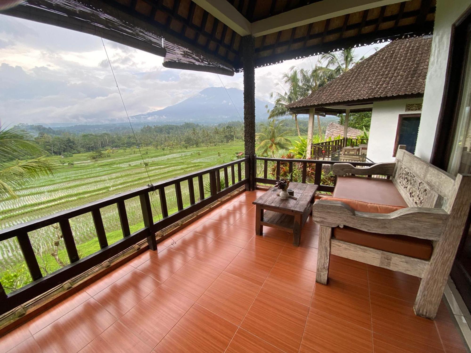 Great Mountain Views Villa Resort Selat Extérieur photo